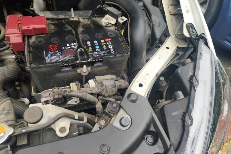 Used Nissan Sylphy 2024 Classic 1.6XL CVT Luxury Edition Engine Bay Left