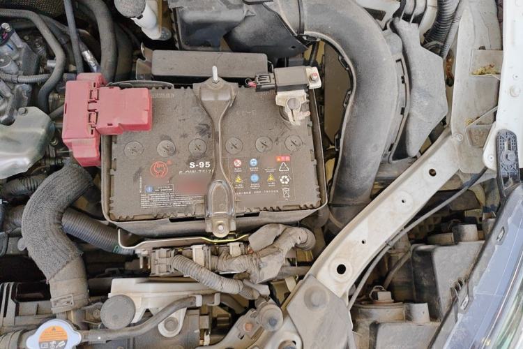 Used Nissan Sylphy 2024 Classic 1.6XE CVT Comfort Edition Engine Bay Left