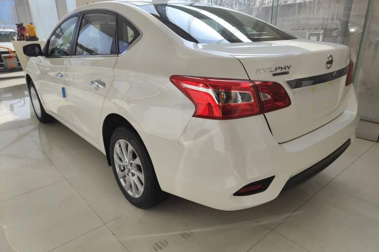 Used Nissan Sylphy 2024 Facelifted Three Classic 1.6XE CVT Comfort Edition Exterior 2