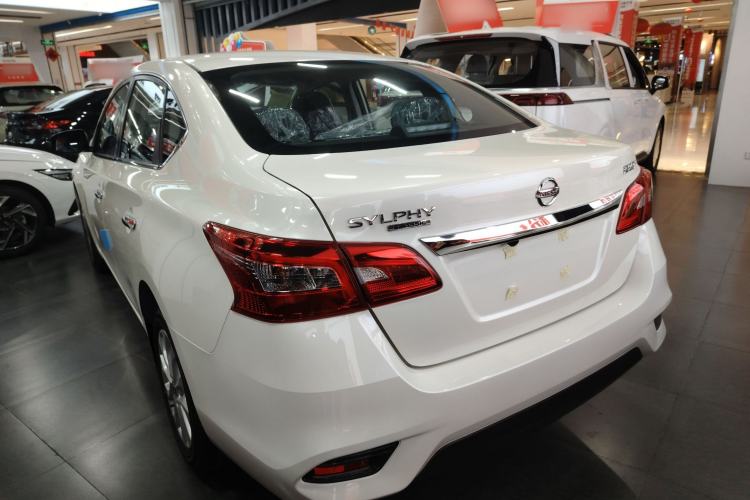 Used Nissan Sylphy 2024 Facelifted Three Classic 1.6XE CVT Comfort Edition Exterior 2