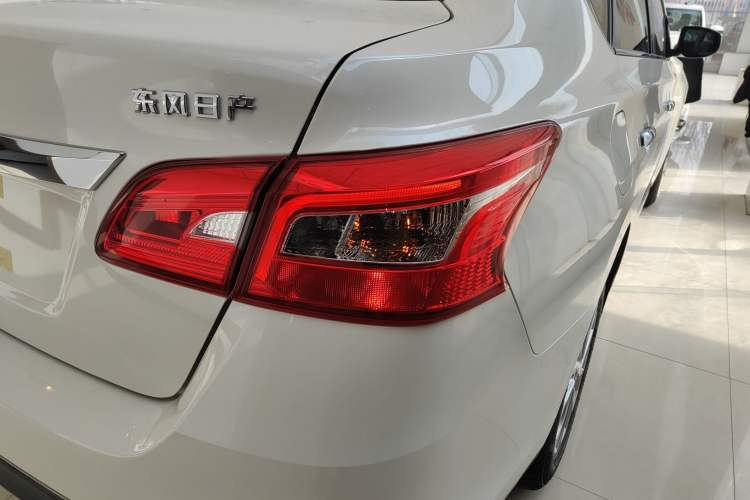 Used Nissan Sylphy 2024 Facelifted Three Classic 1.6XE CVT Comfort Edition Exterior 3