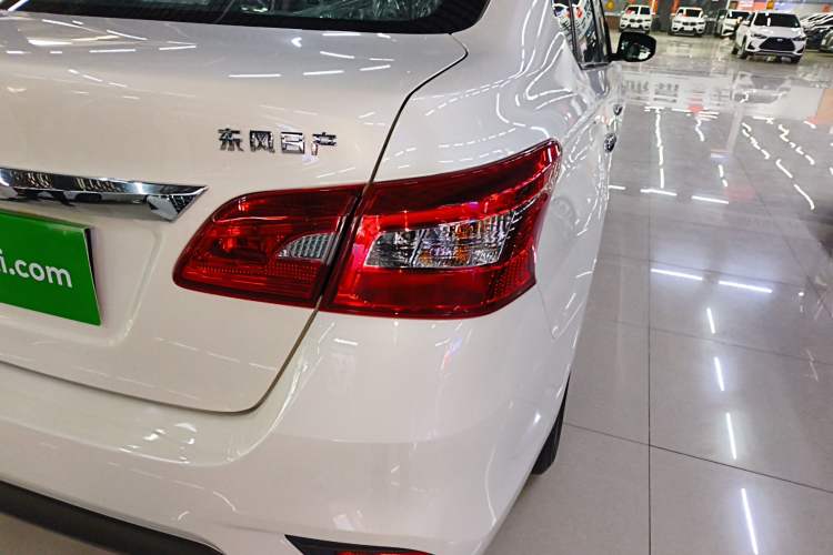 Used Nissan Sylphy 2024 Facelifted Three Classic 1.6XE CVT Comfort Edition Exterior 3