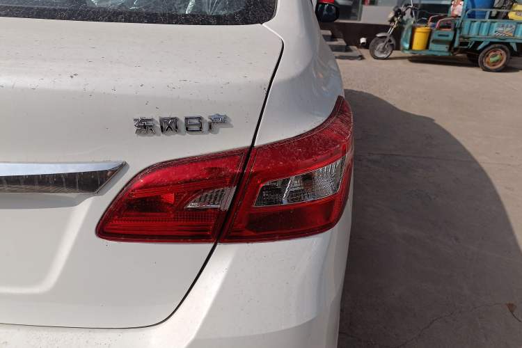 Used Nissan Sylphy 2024 Facelifted Three Classic 1.6XE CVT Comfort Edition Exterior 3