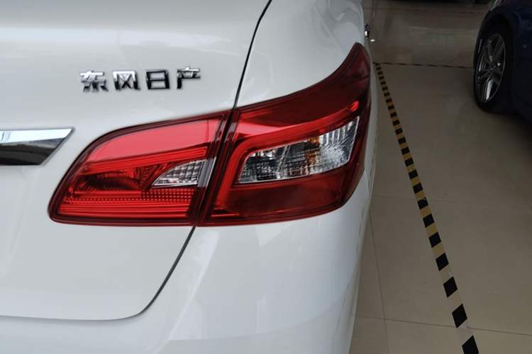 Used Nissan Sylphy 2024 Facelifted Three Classic 1.6XE CVT Comfort Edition Exterior 3
