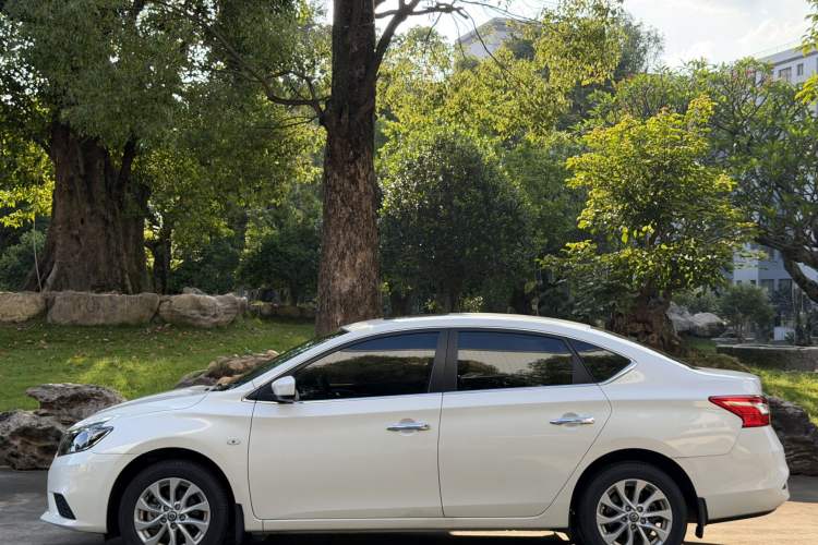 Used Nissan Sylphy 2024 Classic 1.6XL CVT Luxury Edition Exterior 3