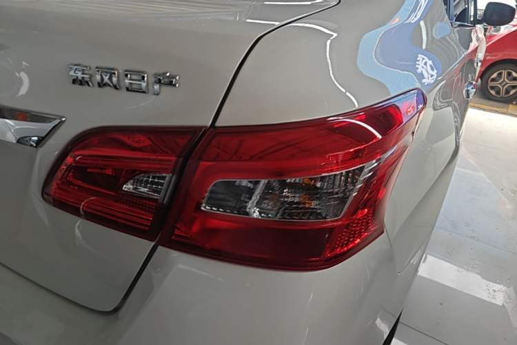 Used Nissan Sylphy 2024 Restyled Version 2 Classic 1.6XE CVT Comfort Edition Exterior 3