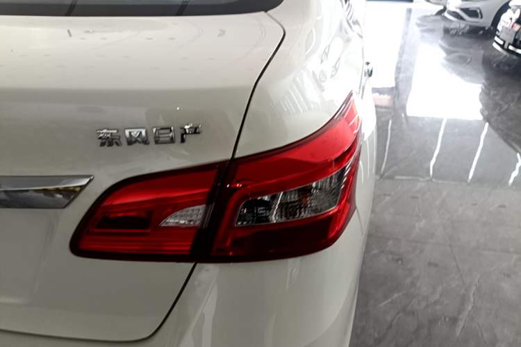 Used Nissan Sylphy 2024 Facelifted Three Classic 1.6XE CVT Comfort Edition Exterior 3