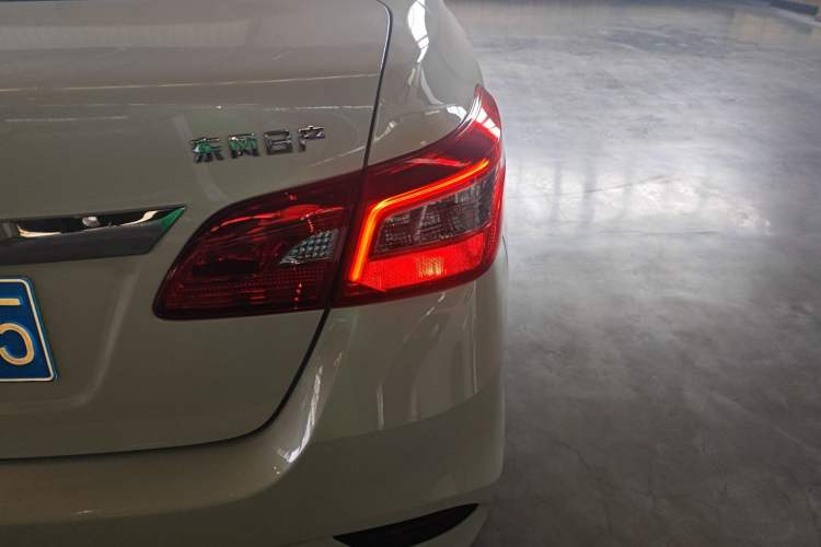 Used Nissan Sylphy 2024 Classic 1.6XE CVT Comfort Edition Exterior 3