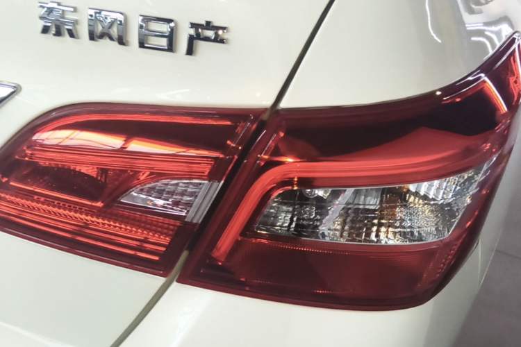 Used Nissan Sylphy 2024 Facelifted Three Classic 1.6XE CVT Comfort Edition Exterior 3