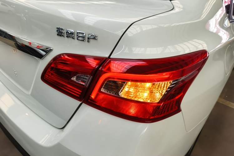 Used Nissan Sylphy 2024 Facelifted Three Classic 1.6XE CVT Comfort Edition Exterior 3