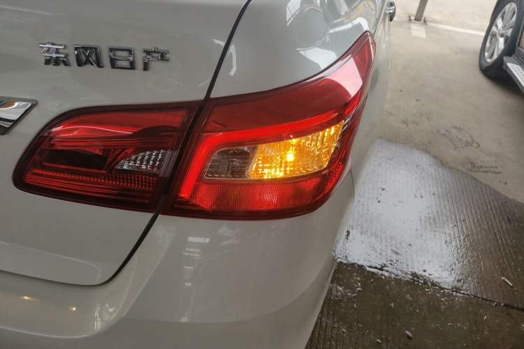 Used Nissan Sylphy 2024 Revised Version 2 Classic 1.6XL CVT Luxury Edition Exterior 3