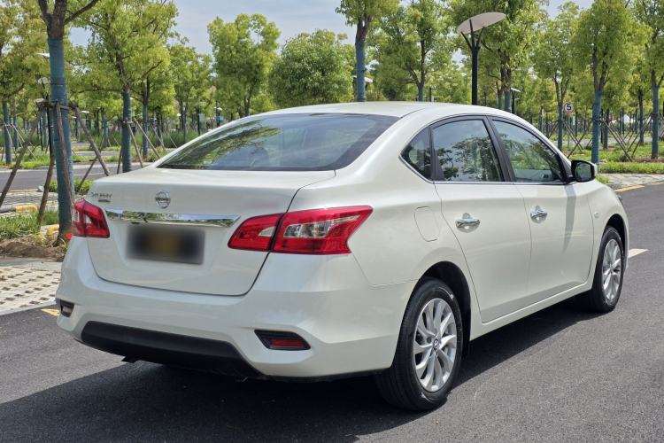 Used Nissan Sylphy 2024 Classic 1.6XL CVT Luxury Edition Exterior 3