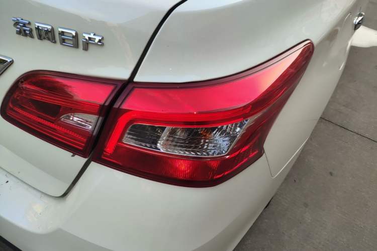 Used Nissan Sylphy 2024 Classic 1.6XL CVT Luxury Edition Exterior 3