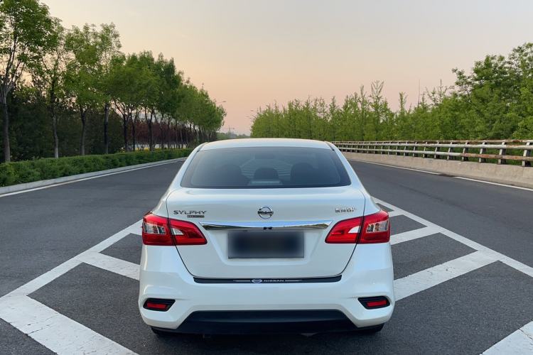 Used Nissan Sylphy 2024 Classic 1.6XE CVT Comfort Edition Exterior 4