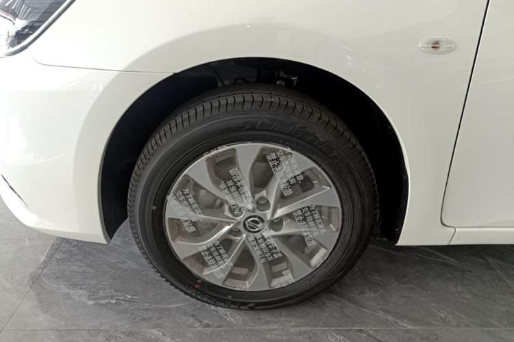 Used Nissan Sylphy 2024 Facelifted Three Classic 1.6XE CVT Comfort Edition Exterior 4