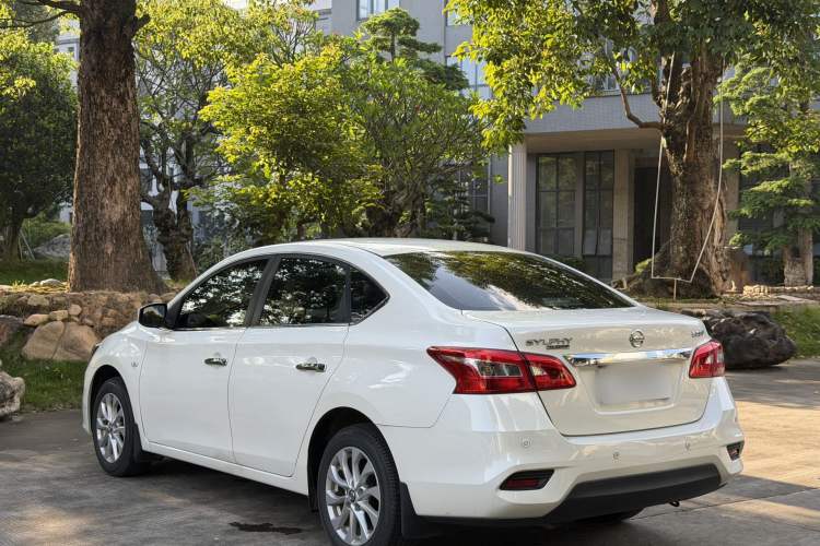 Used Nissan Sylphy 2024 Classic 1.6XL CVT Luxury Edition Exterior 4