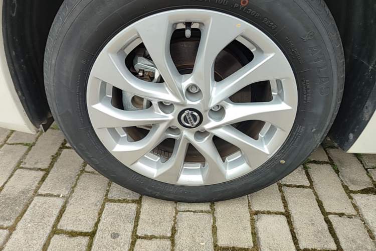 Used Nissan Sylphy 2024 Classic 1.6XE CVT Comfort Edition Exterior 4