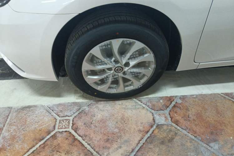 Used Nissan Sylphy 2024 Facelifted Three Classic 1.6XE CVT Comfort Edition Exterior 4