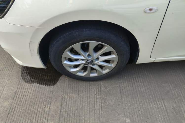 Used Nissan Sylphy 2024 Classic 1.6XL CVT Luxury Edition Exterior 4