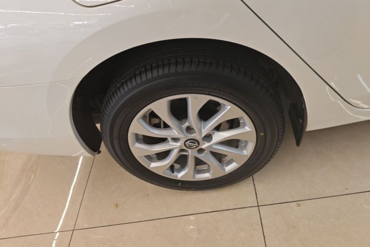 Used Nissan Sylphy 2024 Facelifted Three Classic 1.6XE CVT Comfort Edition Exterior 5