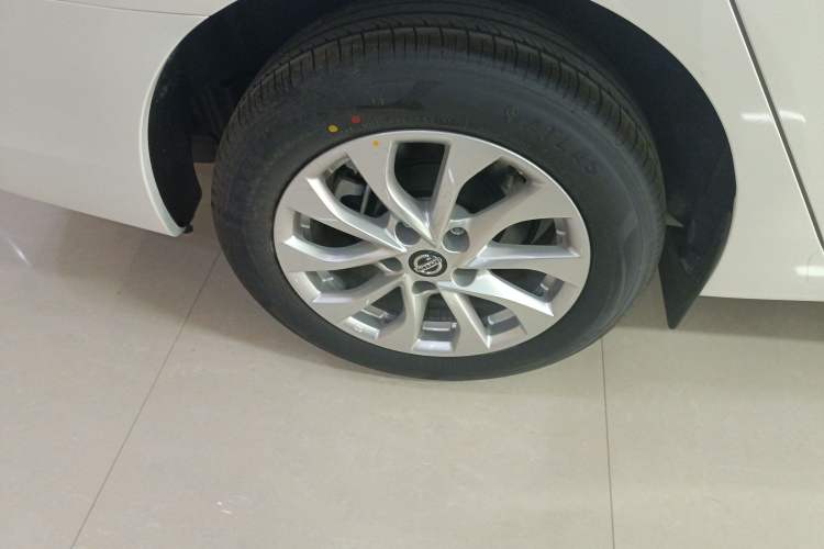 Used Nissan Sylphy 2024 Facelifted Three Classic 1.6XE CVT Comfort Edition Exterior 5
