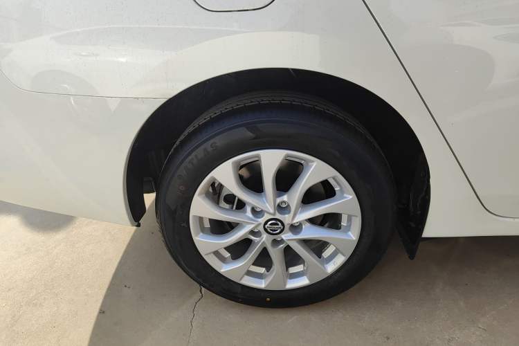 Used Nissan Sylphy 2024 Facelifted Three Classic 1.6XE CVT Comfort Edition Exterior 5