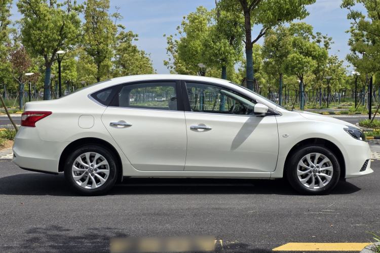 Used Nissan Sylphy 2024 Classic 1.6XL CVT Luxury Edition Exterior 6