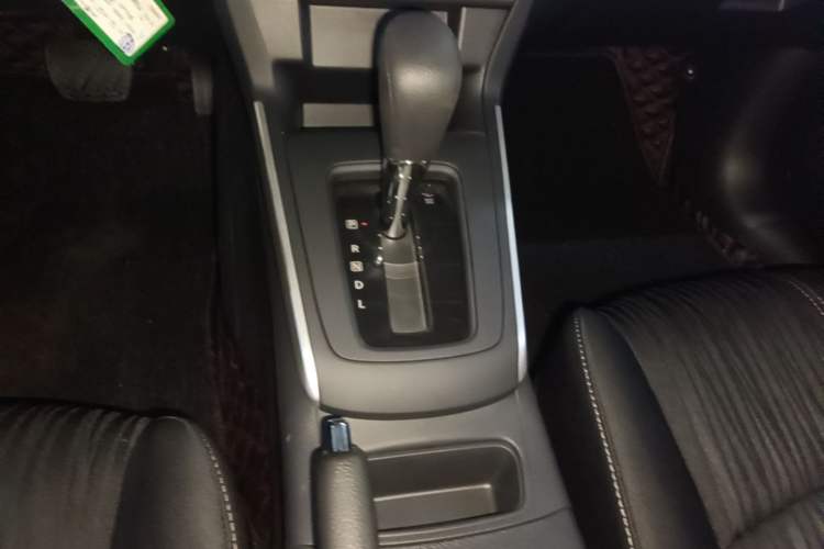Used Nissan Sylphy 2024 Classic 1.6XE CVT Comfort Edition Gear Lever