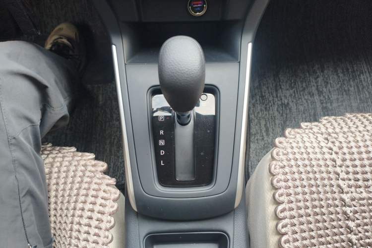 Used Nissan Sylphy 2024 Restyled Version 2 Classic 1.6XE CVT Comfort Edition Gear Lever