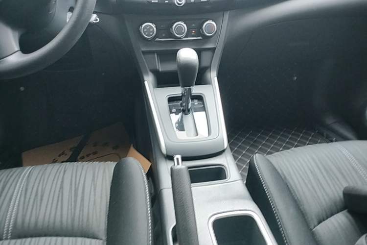 Used Nissan Sylphy 2024 Restyled Version 2 Classic 1.6XE CVT Comfort Edition Gear Lever