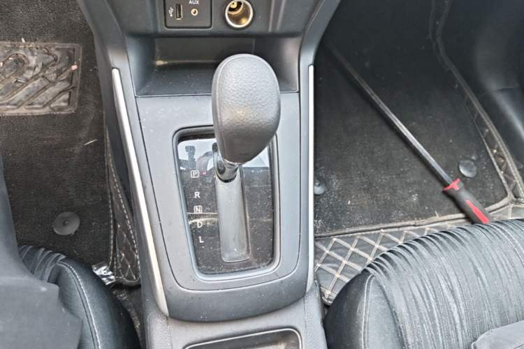 Used Nissan Sylphy 2024 Classic 1.6XE CVT Comfort Edition Gear Lever