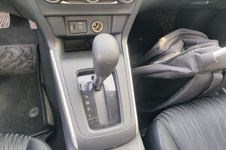 Used Nissan Sylphy 2024 Classic 1.6XE CVT Comfort Edition Gear Lever