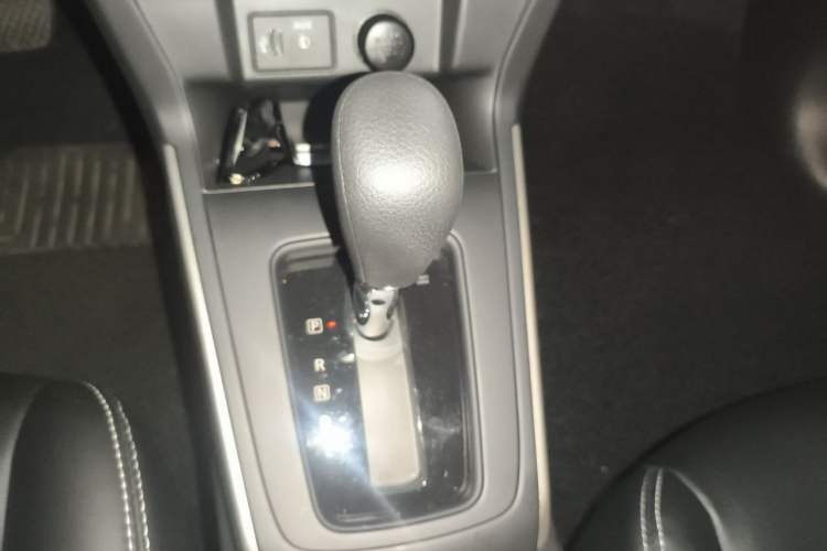 Used Nissan Sylphy 2024 Classic 1.6XE CVT Comfort Edition Gear Lever