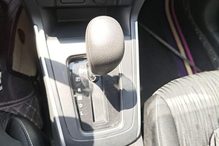 Used Nissan Sylphy 2024 Classic 1.6XE CVT Comfort Edition Gear Lever