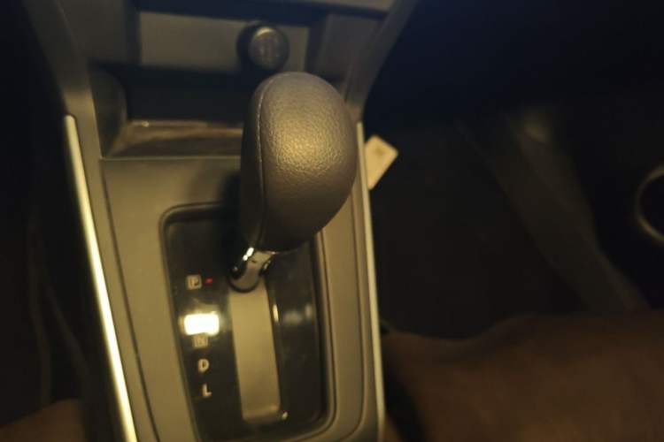 Used Nissan Sylphy 2024 Revised Version Classic 1.6XE CVT Comfort Edition Gear Lever