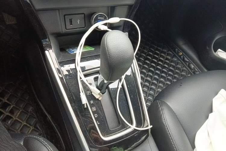 Used Nissan Sylphy 2024 Classic 1.6XL CVT Luxury Edition Gear Lever