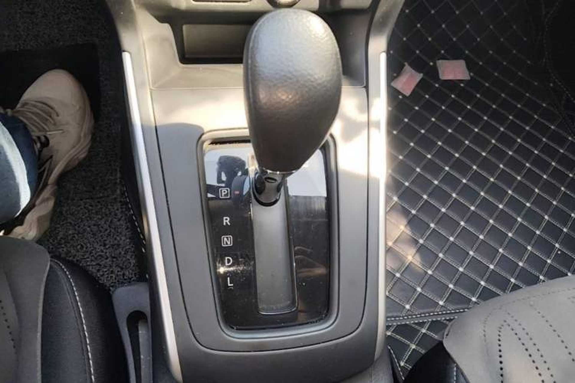 Used Nissan Sylphy 2024 Classic 1.6XE CVT Comfort Edition Gear Lever
