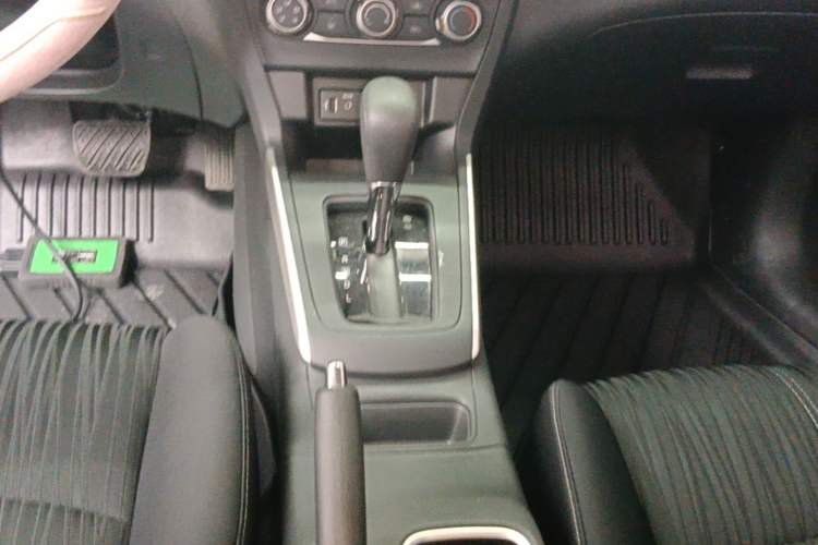 Used Nissan Sylphy 2024 Classic 1.6XE CVT Comfort Edition Gear Lever