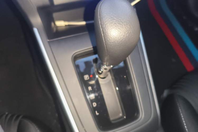Used Nissan Sylphy 2024 Restyled Version 2 Classic 1.6XE CVT Comfort Edition Gear Lever