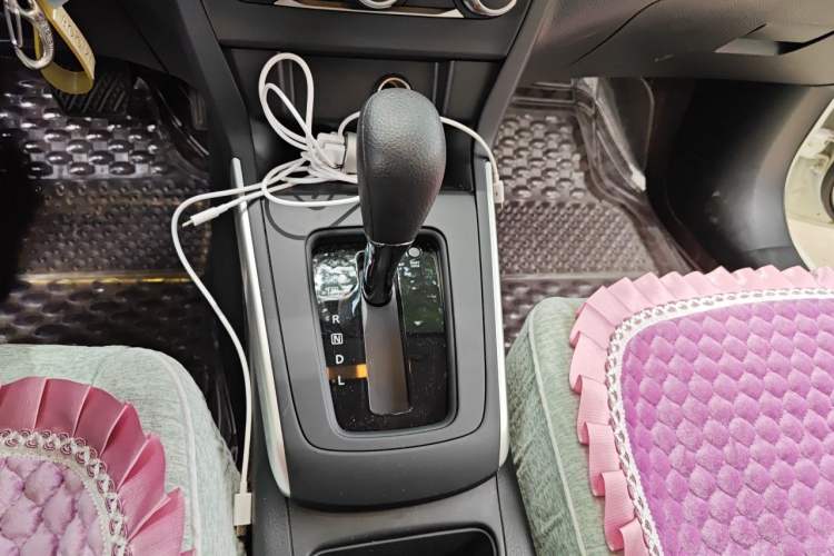 Used Nissan Sylphy 2024 Facelifted Three Classic 1.6XE CVT Comfort Edition Gear Lever