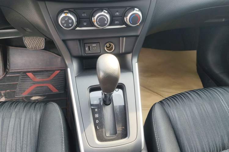 Used Nissan Sylphy 2024 Classic 1.6XE CVT Comfort Edition Gear Lever
