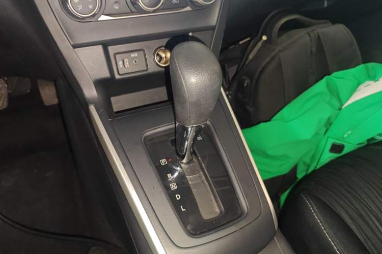 Used Nissan Sylphy 2024 Classic 1.6XE CVT Comfort Edition Gear Lever