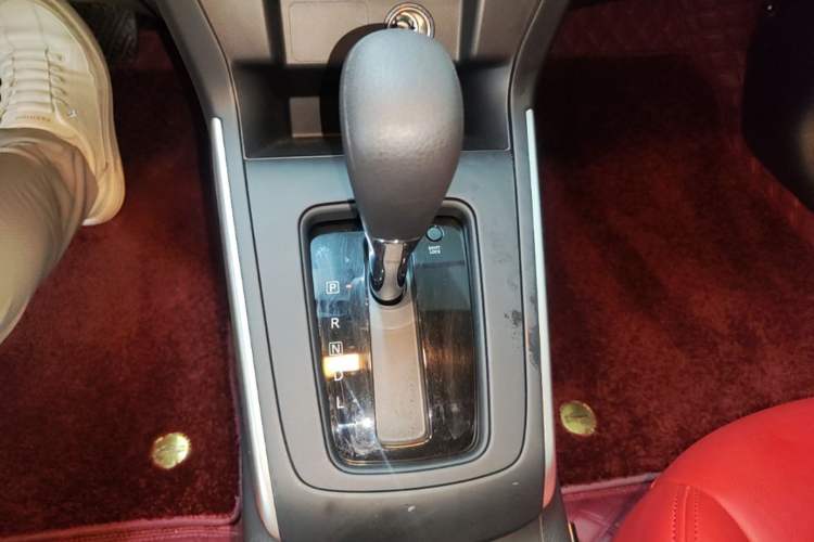 Used Nissan Sylphy 2024 Facelifted Three Classic 1.6XE CVT Comfort Edition Gear Lever
