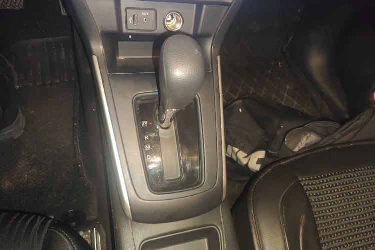 Used Nissan Sylphy 2024 Classic 1.6XE CVT Comfort Edition Gear Lever