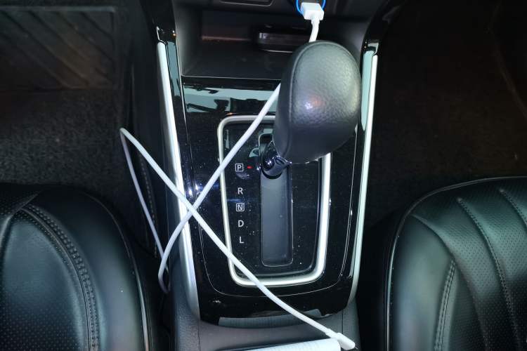 Used Nissan Sylphy 2024 Classic 1.6XL CVT Luxury Edition Gear Lever