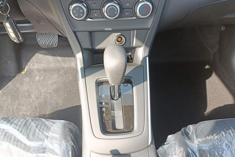Used Nissan Sylphy 2024 Facelifted Three Classic 1.6XE CVT Comfort Edition Gear Lever