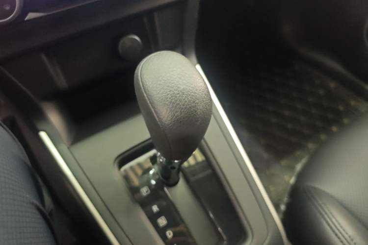 Used Nissan Sylphy 2024 Restyled Version 2 Classic 1.6XE CVT Comfort Edition Gear Lever