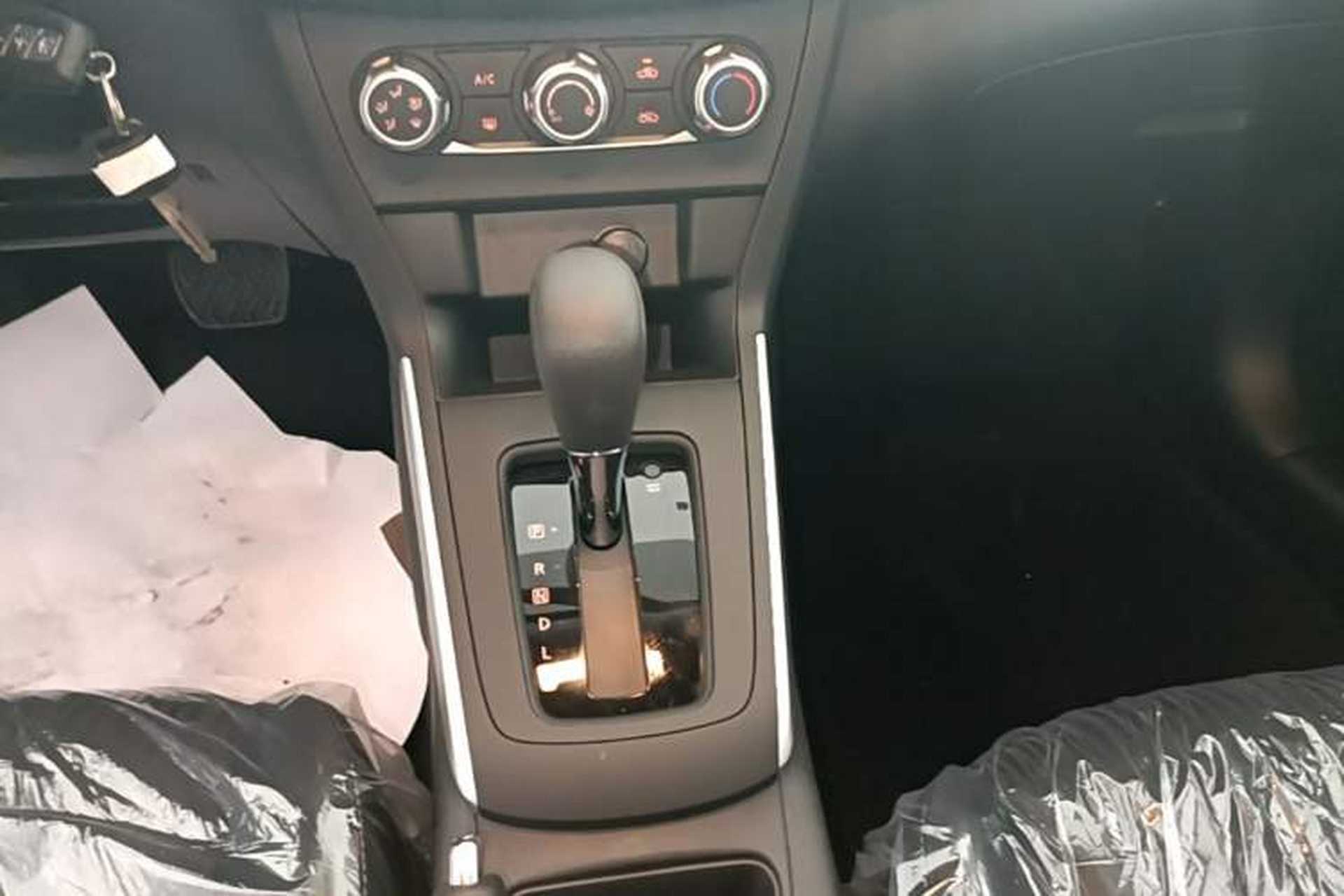 Used Nissan Sylphy 2024 Facelifted Three Classic 1.6XE CVT Comfort Edition Gear Lever