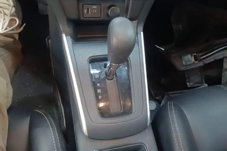 Used Nissan Sylphy 2024 Classic 1.6XE CVT Comfort Edition Gear Lever
