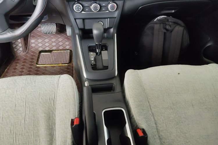 Used Nissan Sylphy 2024 Facelifted Three Classic 1.6XE CVT Comfort Edition Gear Lever